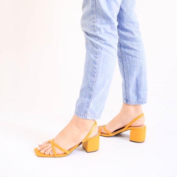 Dani Heels - Picture 2 of 3